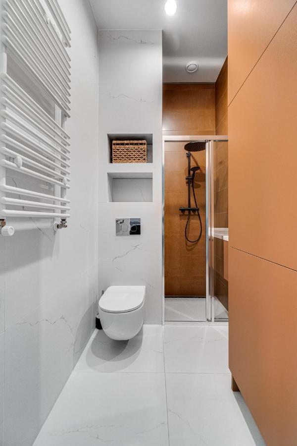 Apartament Riverside View - Parking Free Breslavia Esterno foto